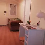 Alojamento de Acomodação e Pequeno-almoço Gabriele 83 3*