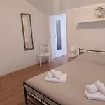 Alojamento de Acomodação e Pequeno-almoço Gabriele 83 Turim