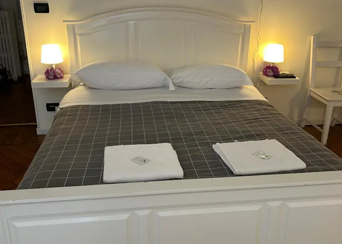 Oda ve Kahvaltı Gabriele 83 Torino