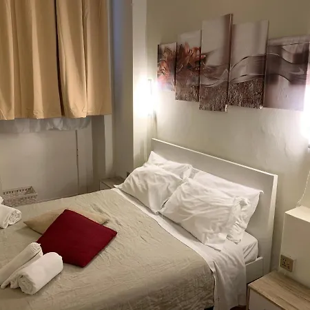 Couette-café Gabriele 83 Turin