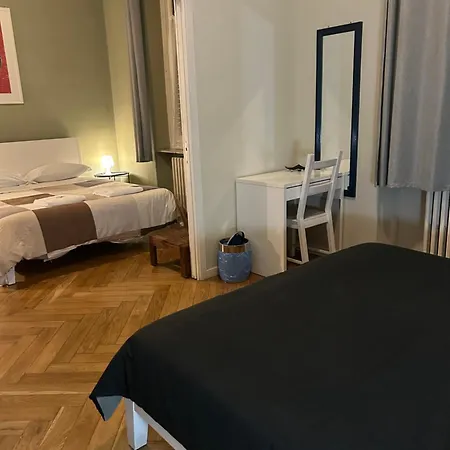Gabriele 83 Couette-café Turin